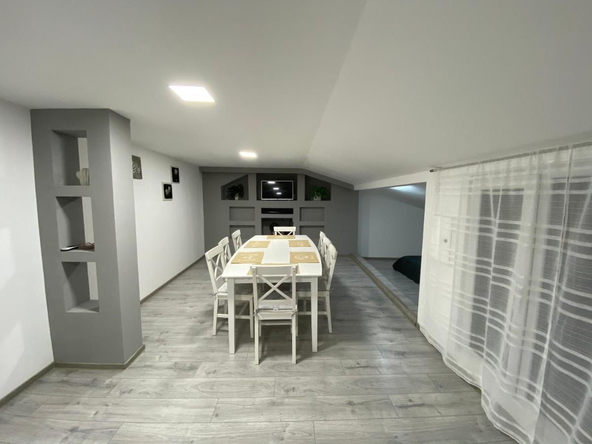Apartament La Sika Orşova Exterior foto