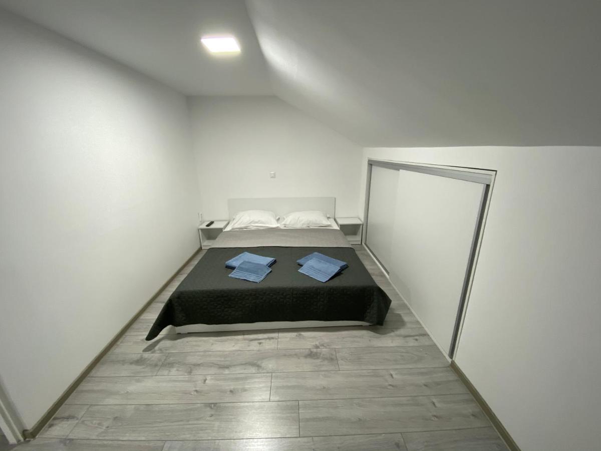 Apartament La Sika Orşova Exterior foto